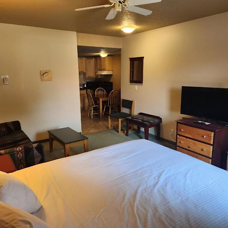 Waterton Lakes Lodge Resort المظهر الخارجي الصورة