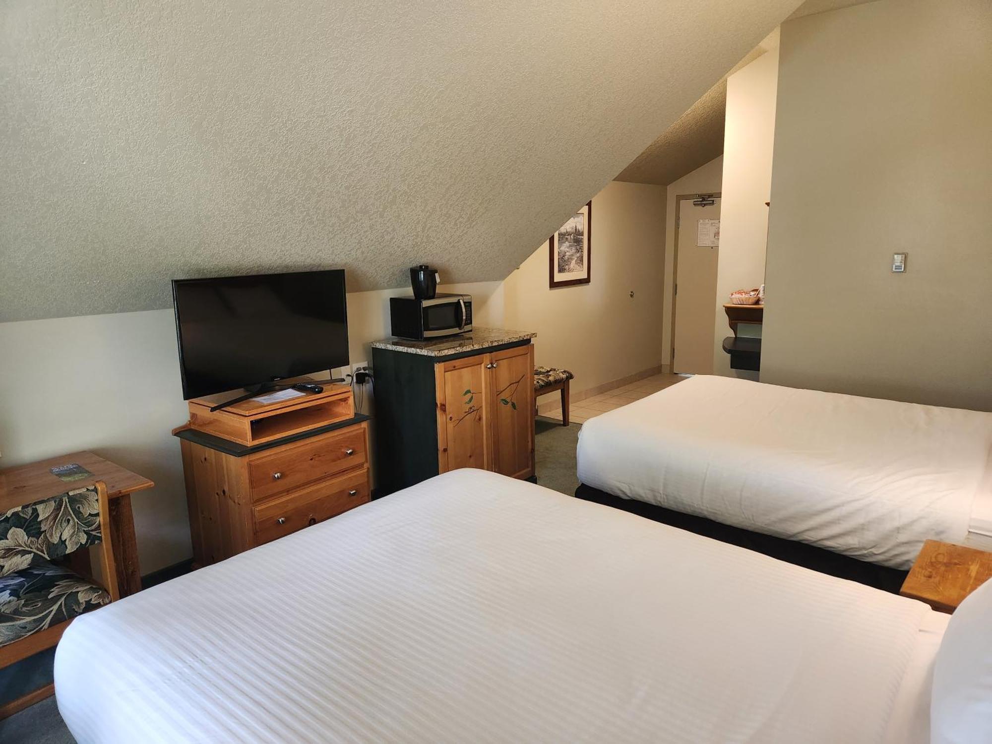 Waterton Lakes Lodge Resort المظهر الخارجي الصورة