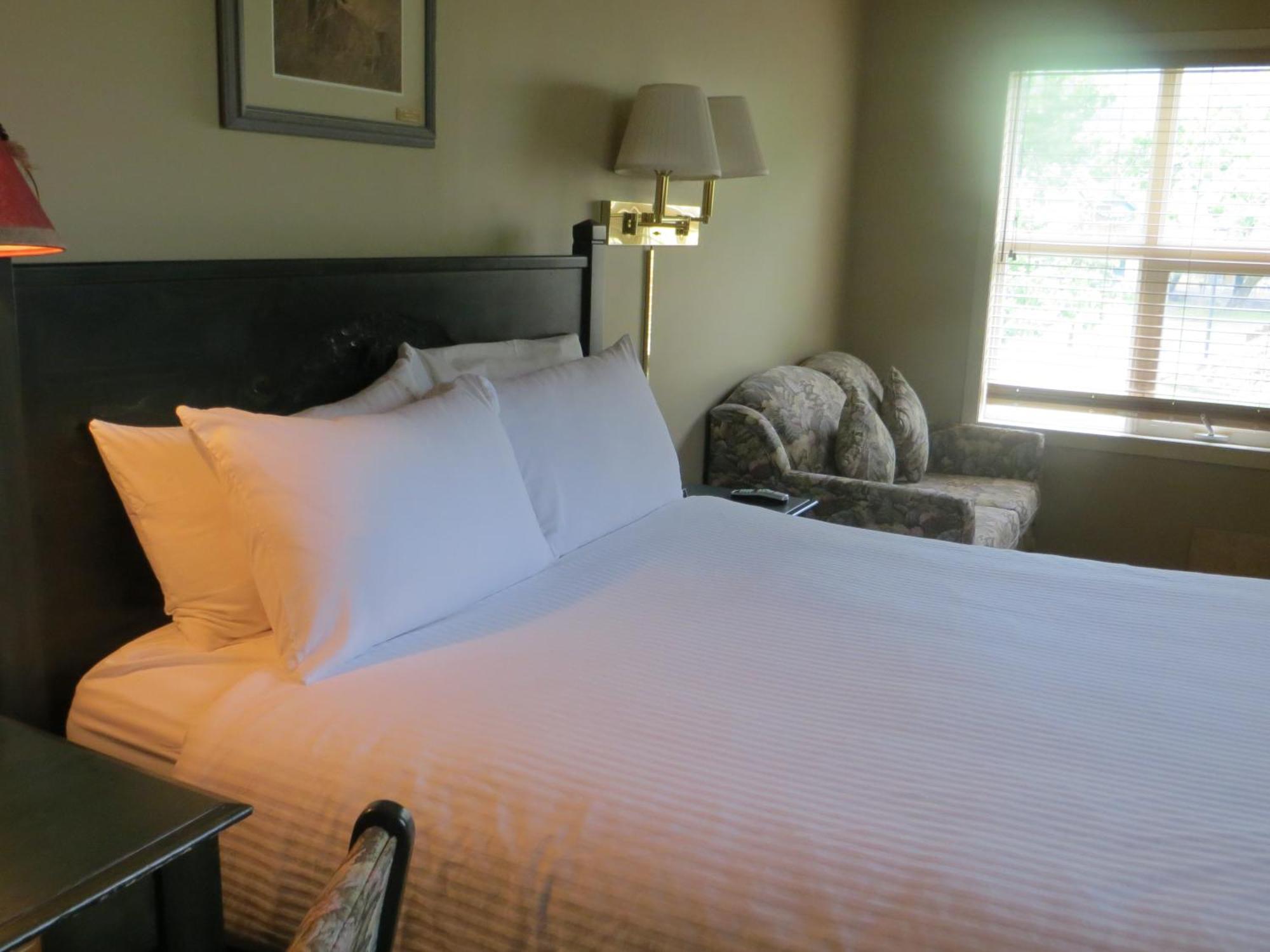 Waterton Lakes Lodge Resort الغرفة الصورة