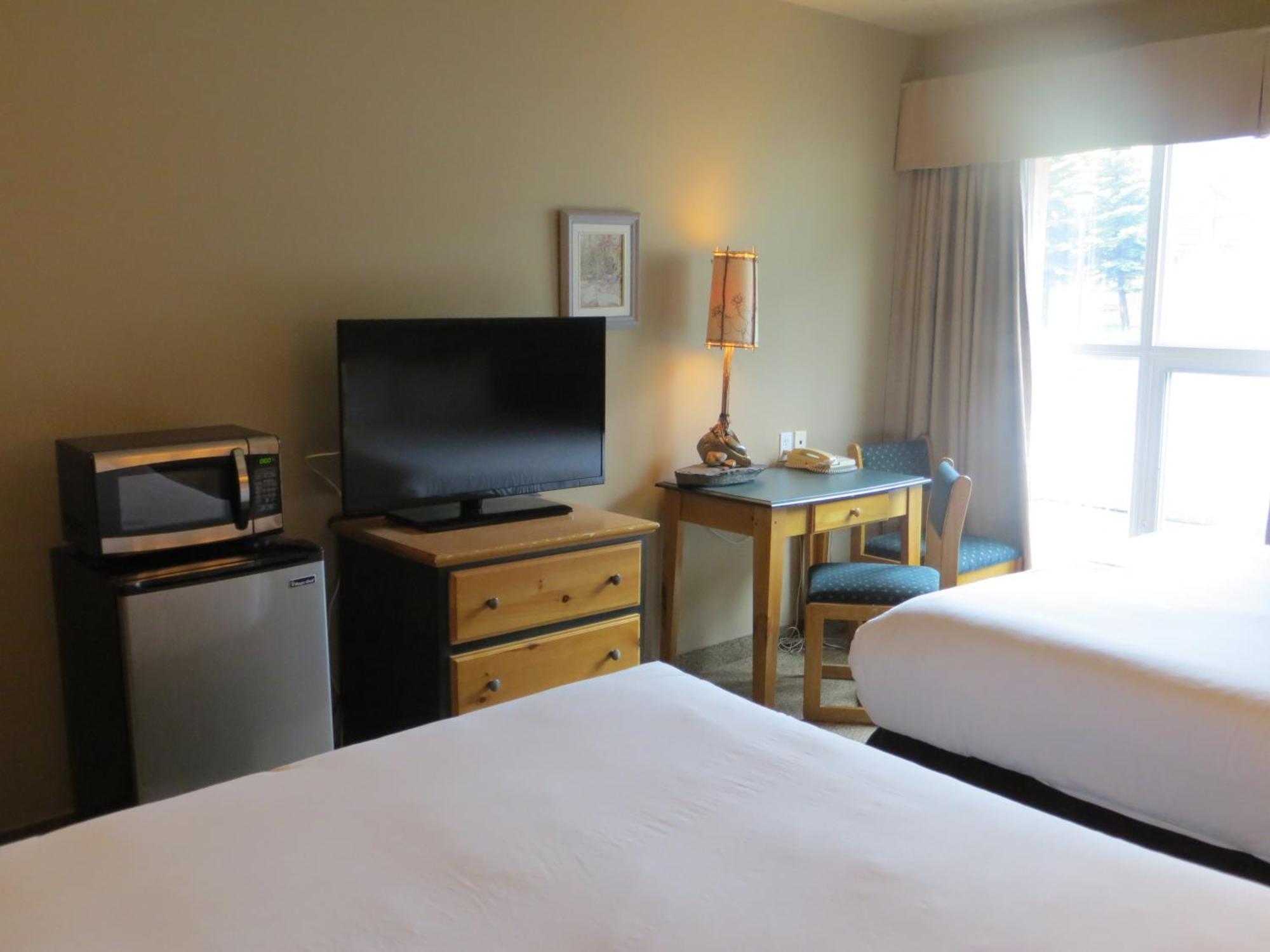 Waterton Lakes Lodge Resort الغرفة الصورة
